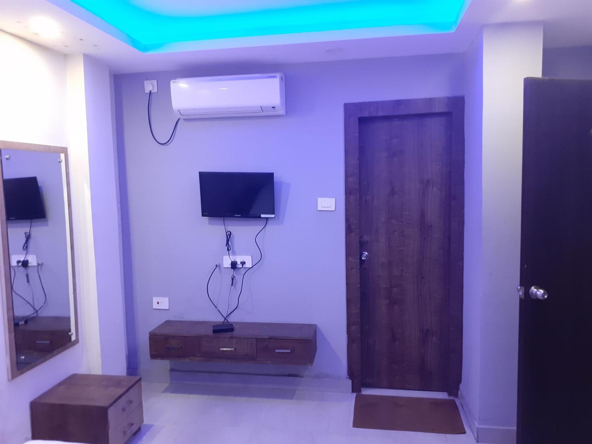 Hotel delight deluxe Pipra Dewās Kamer foto